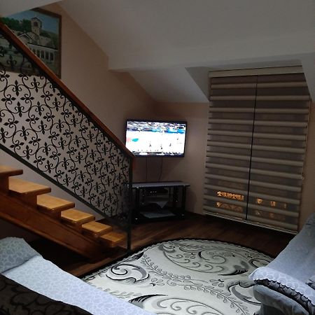 Apartmani Mia Vuksanovic Цетине Стая снимка