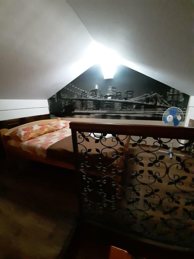 Apartmani Mia Vuksanovic Цетине Екстериор снимка