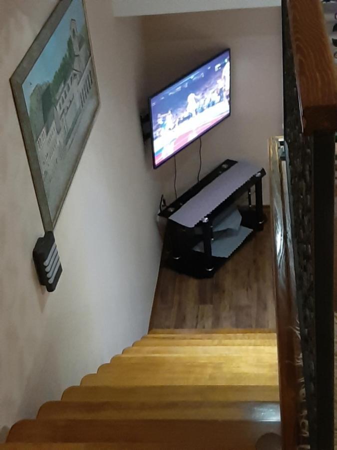 Apartmani Mia Vuksanovic Цетине Екстериор снимка